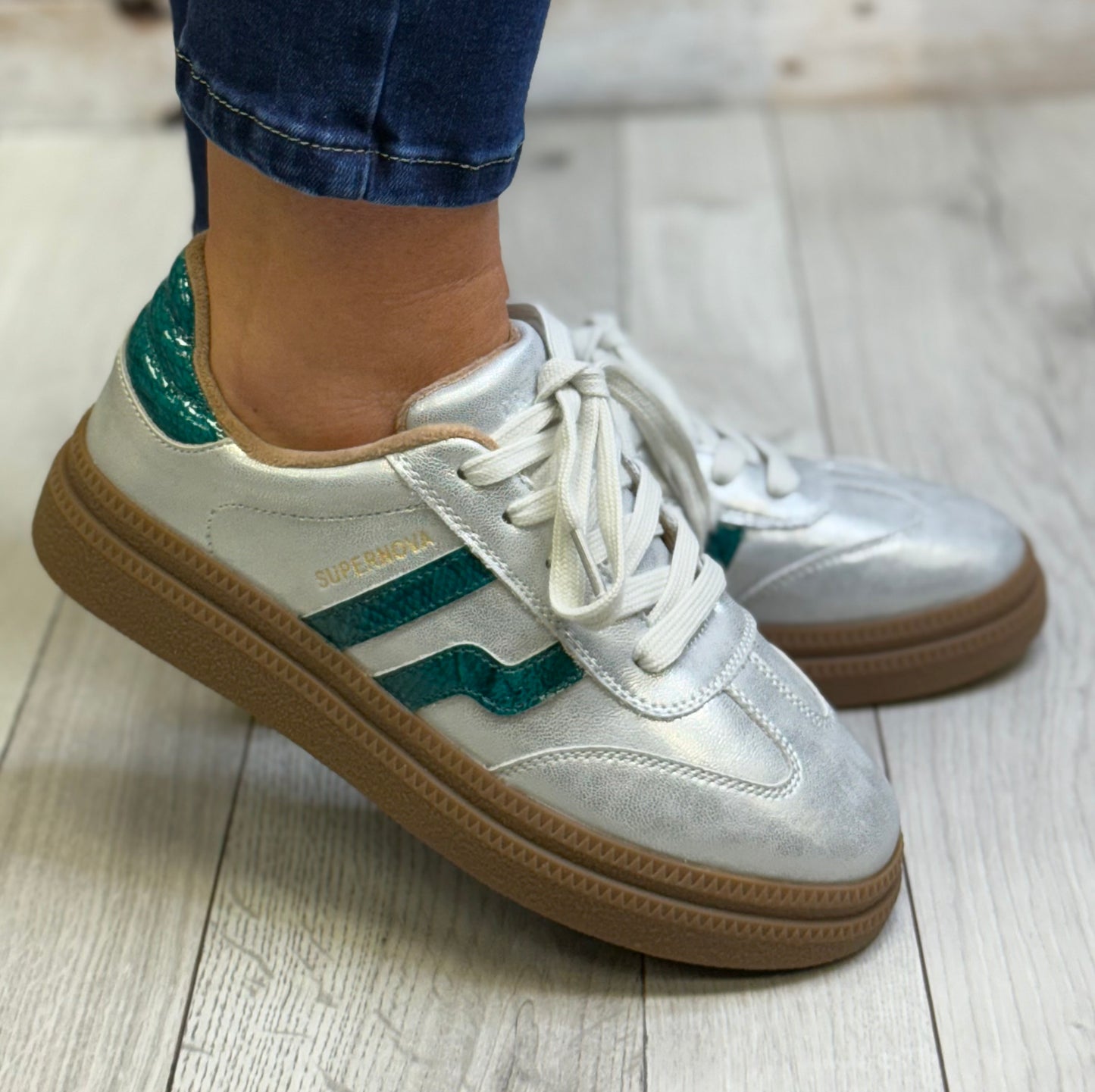 Drilleys- 'Eighty Two' Outer Space Trainer