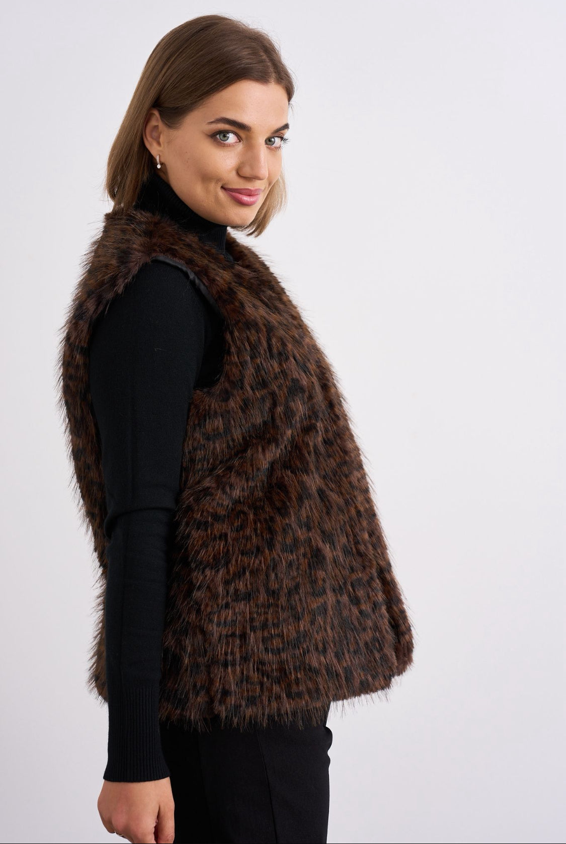 Dark Brown Leopard Faux Fur Gilet.