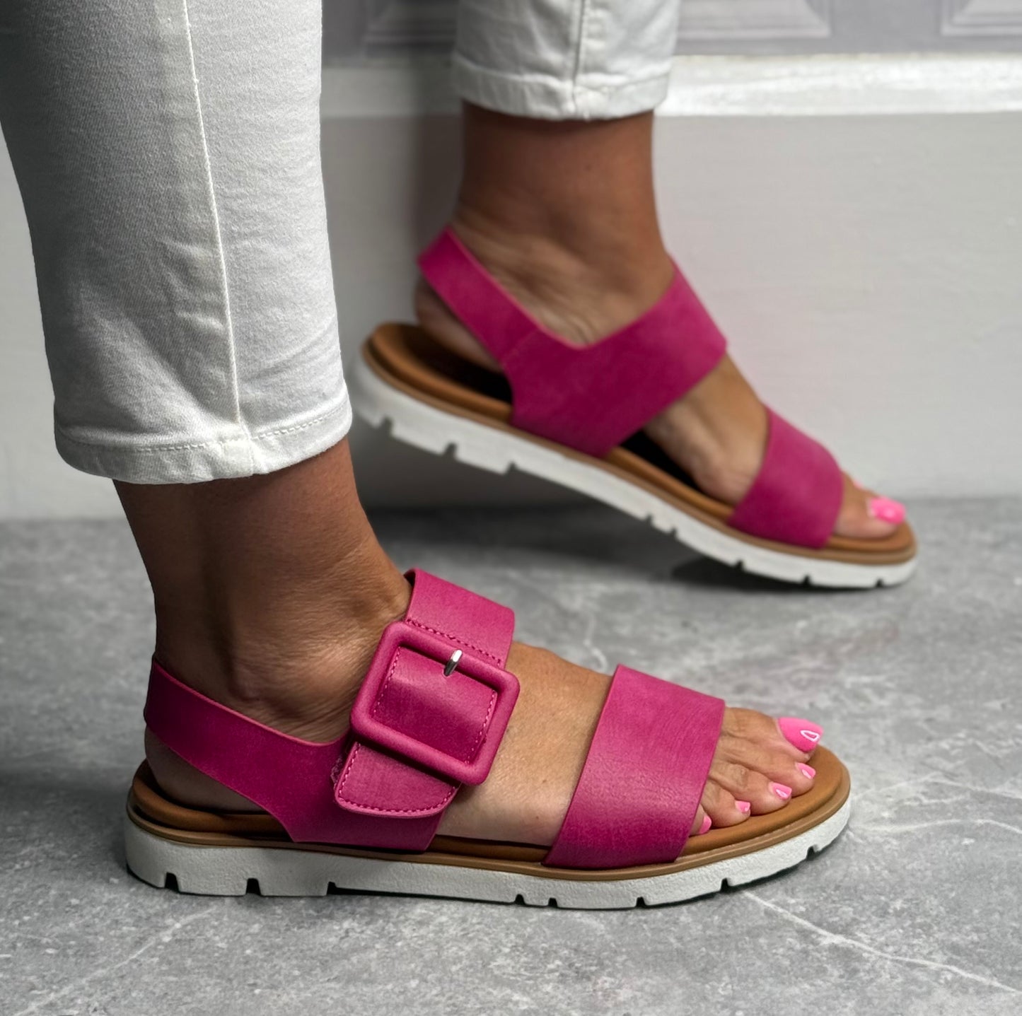 Lunar - 'Cher' Fuchsia Sandal