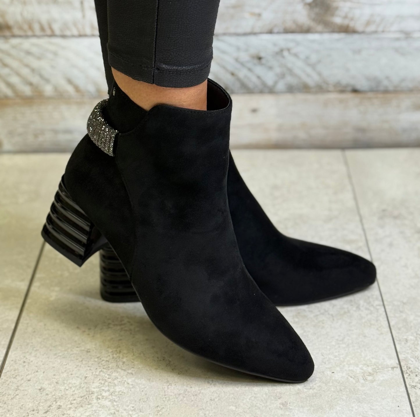 Kate Appleby - ‘Longlane' Schwarz Boot