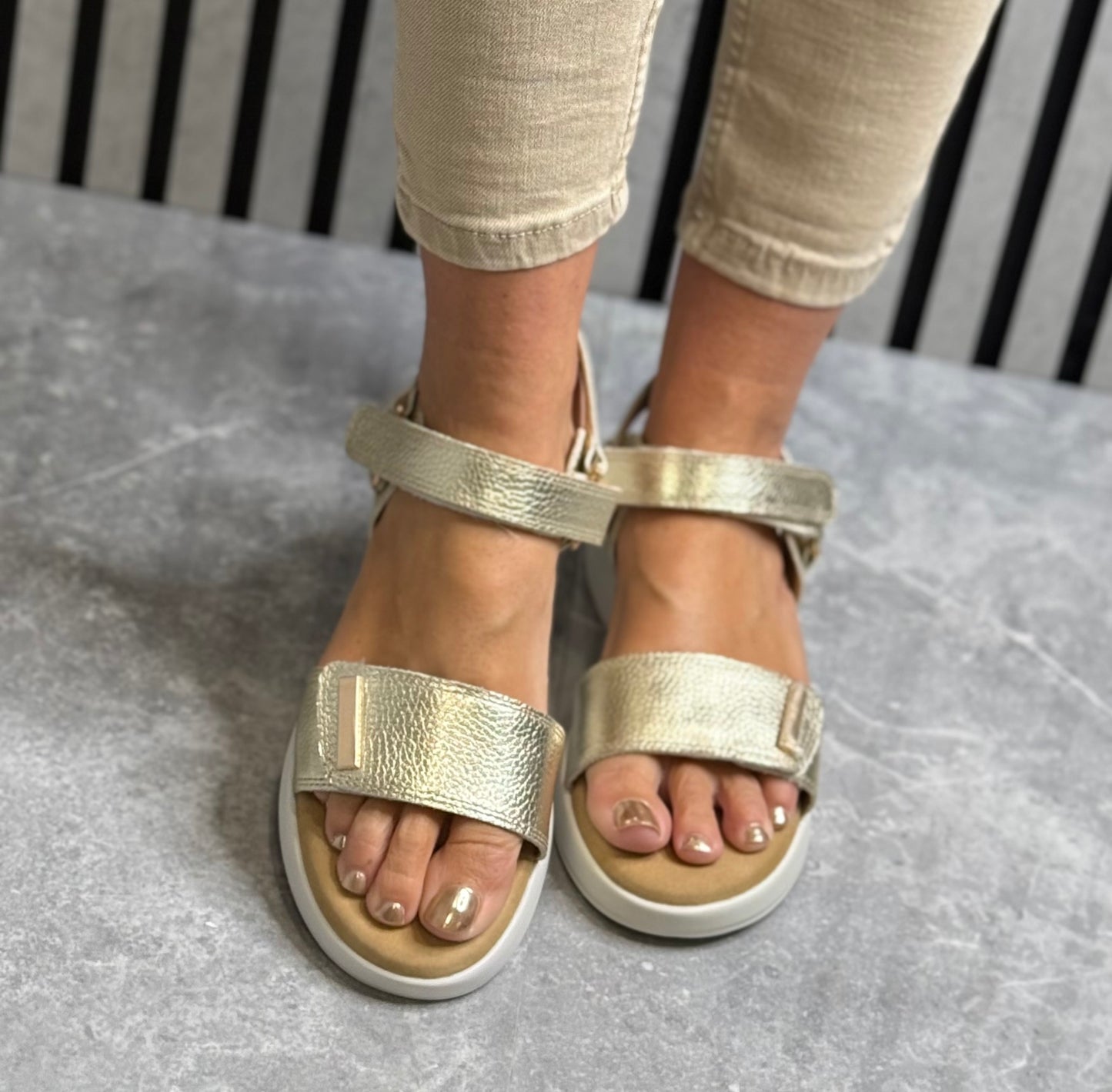Lunar - 'Lark' Gold Metallic Leather Sandal