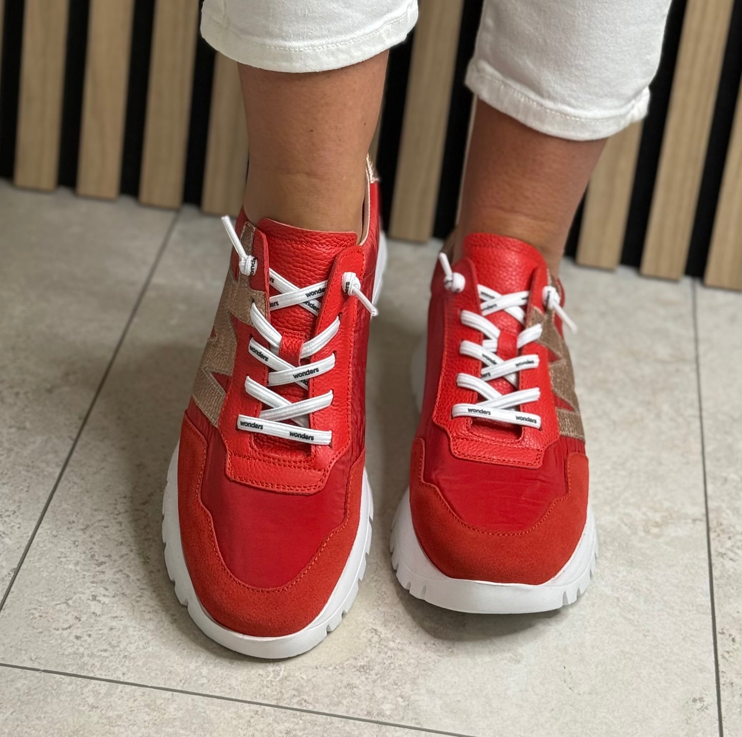 Wonders - A-24100 Flame/Nylon/Fog/Rojo Trainer