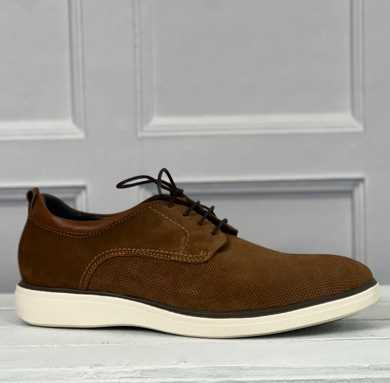 Escape - Men's Tan Suede Shoe