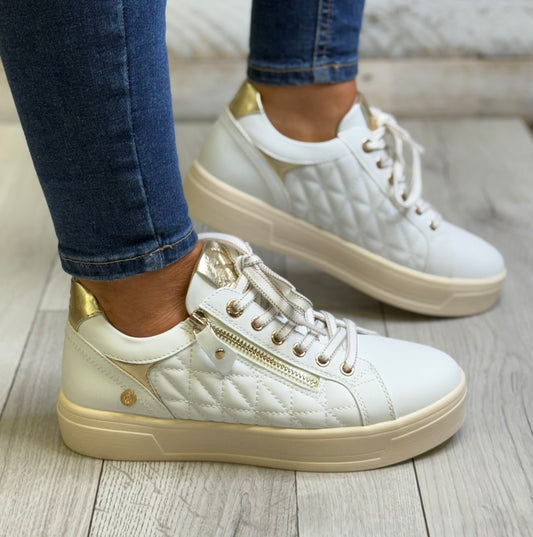Xti - White/Gold Side Zip Trainer (144413)
