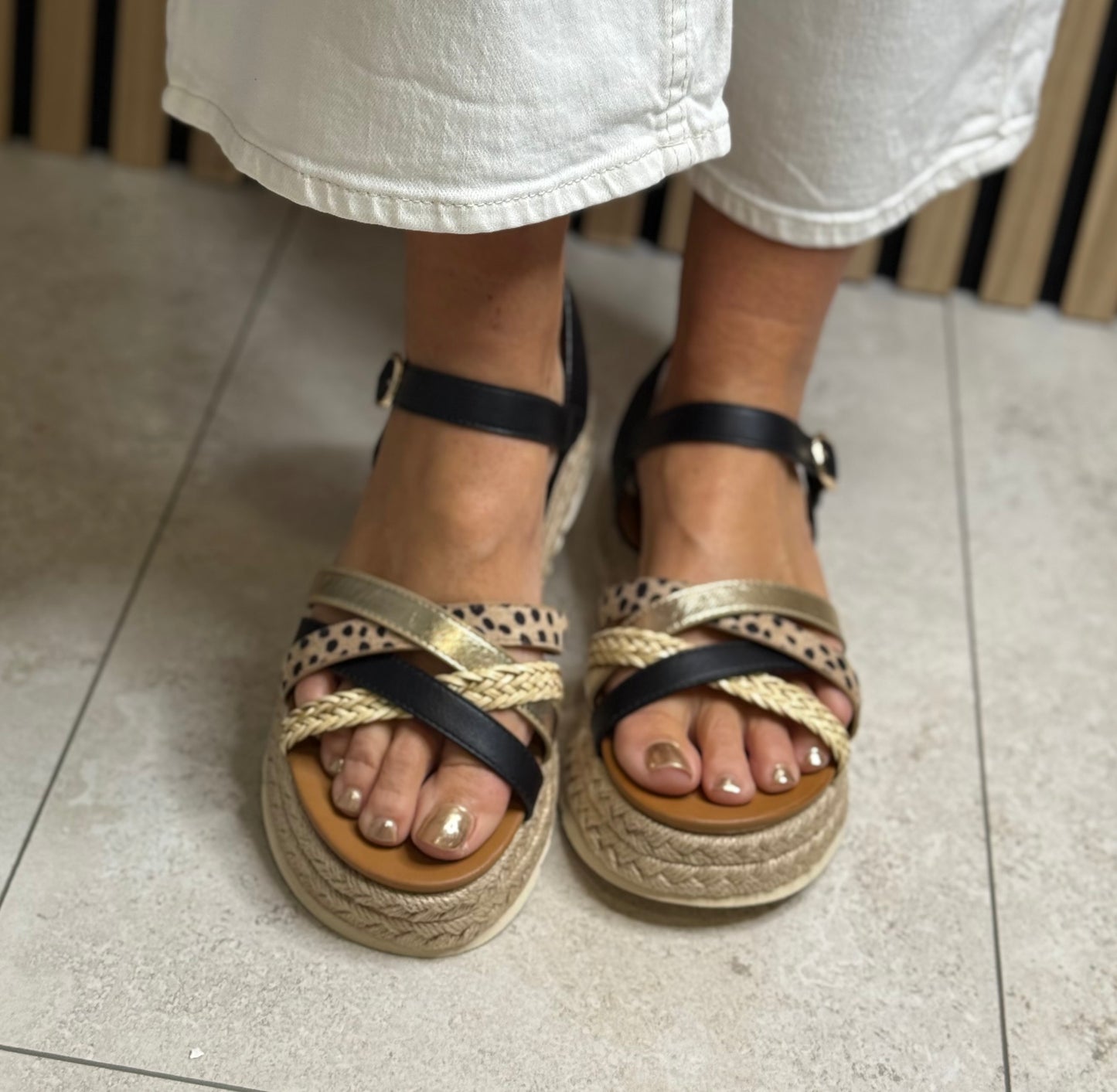 Lunar - 'Flick' Black Sandal