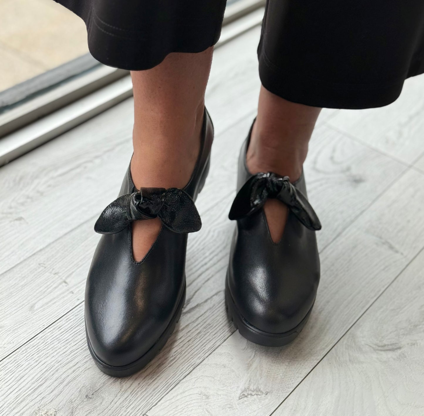 Wonders - C-33159 Black Leather Bow Detail Slip On Wedge Shoe