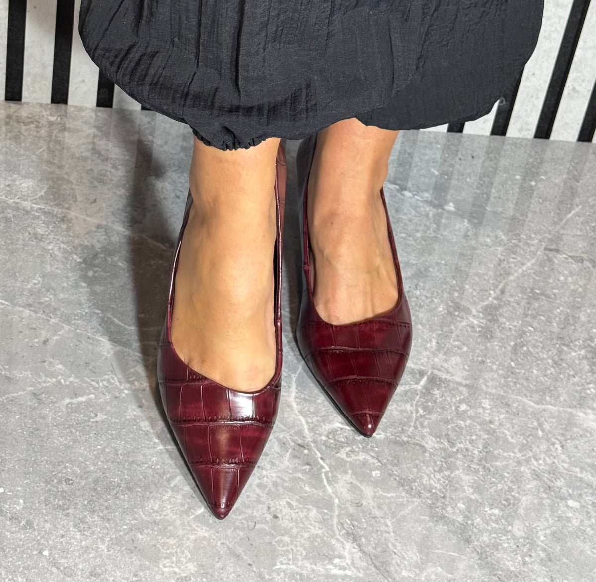 Tamaris - Merlot Croc Kitten Heel Court Shoe