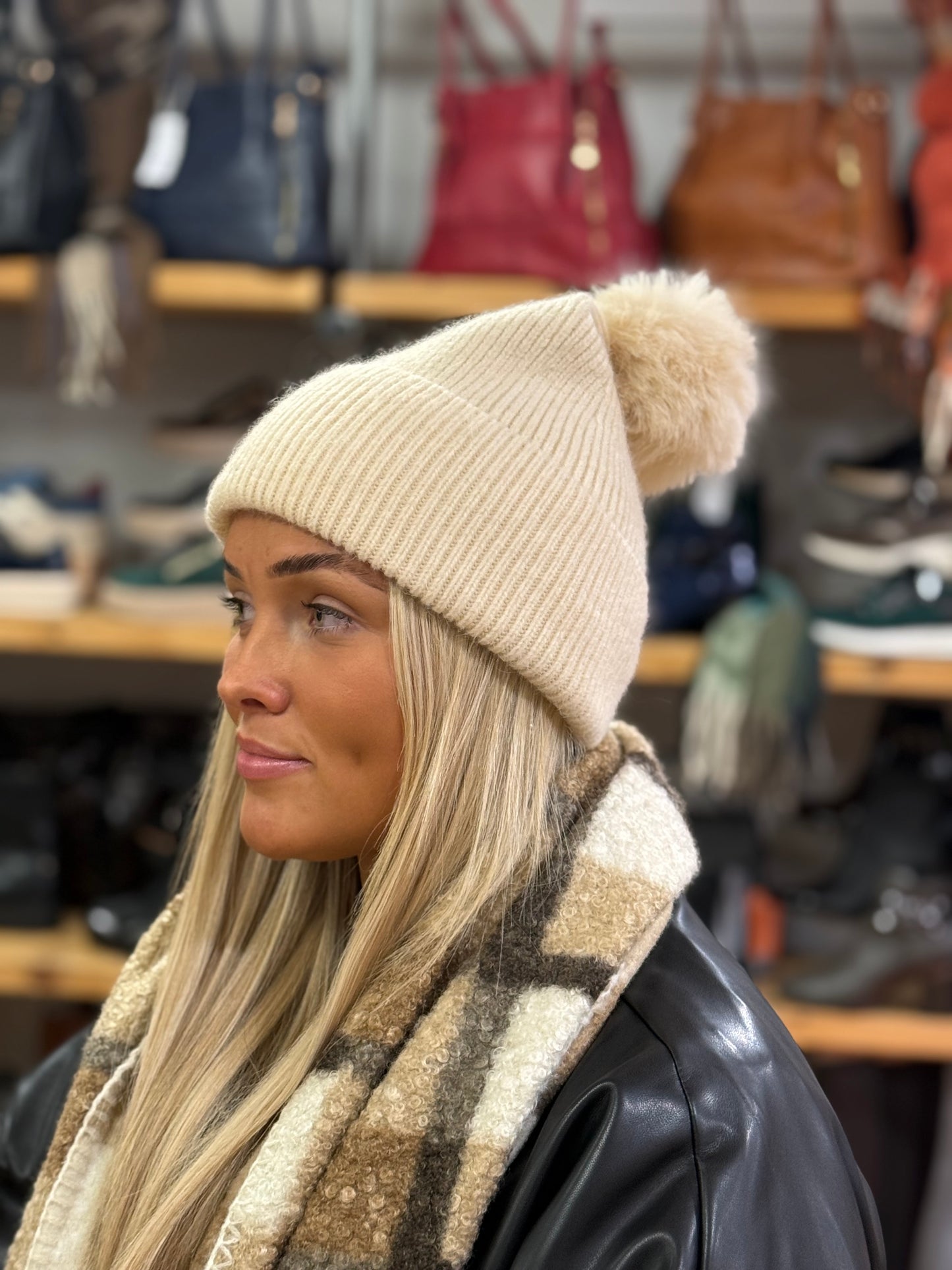 hannah k - Cream Teddy Pom Pom Hat