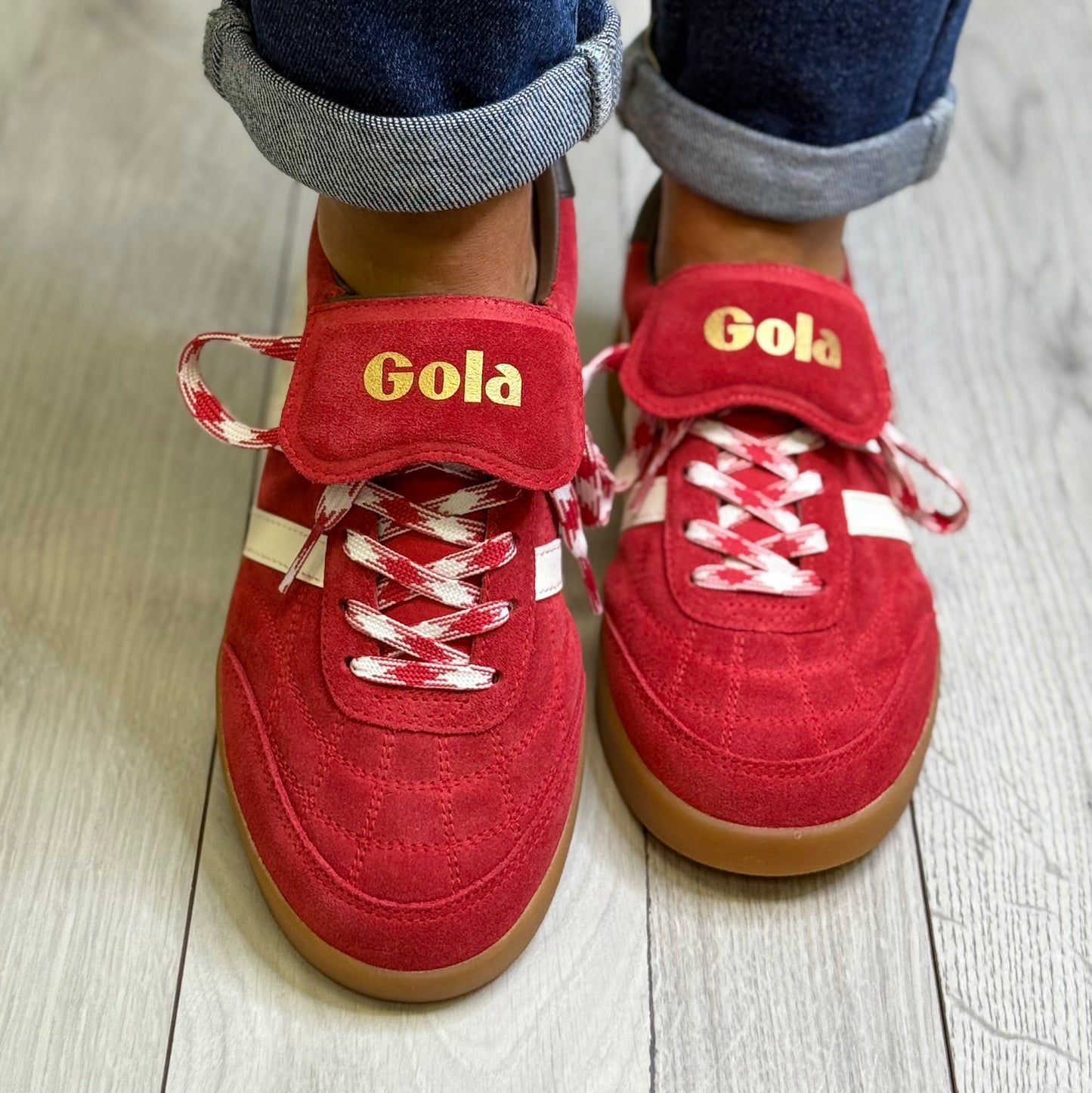 Gola - ‘Stadia’ Red/Off White/Dark Brown Gum Sole Trainer
