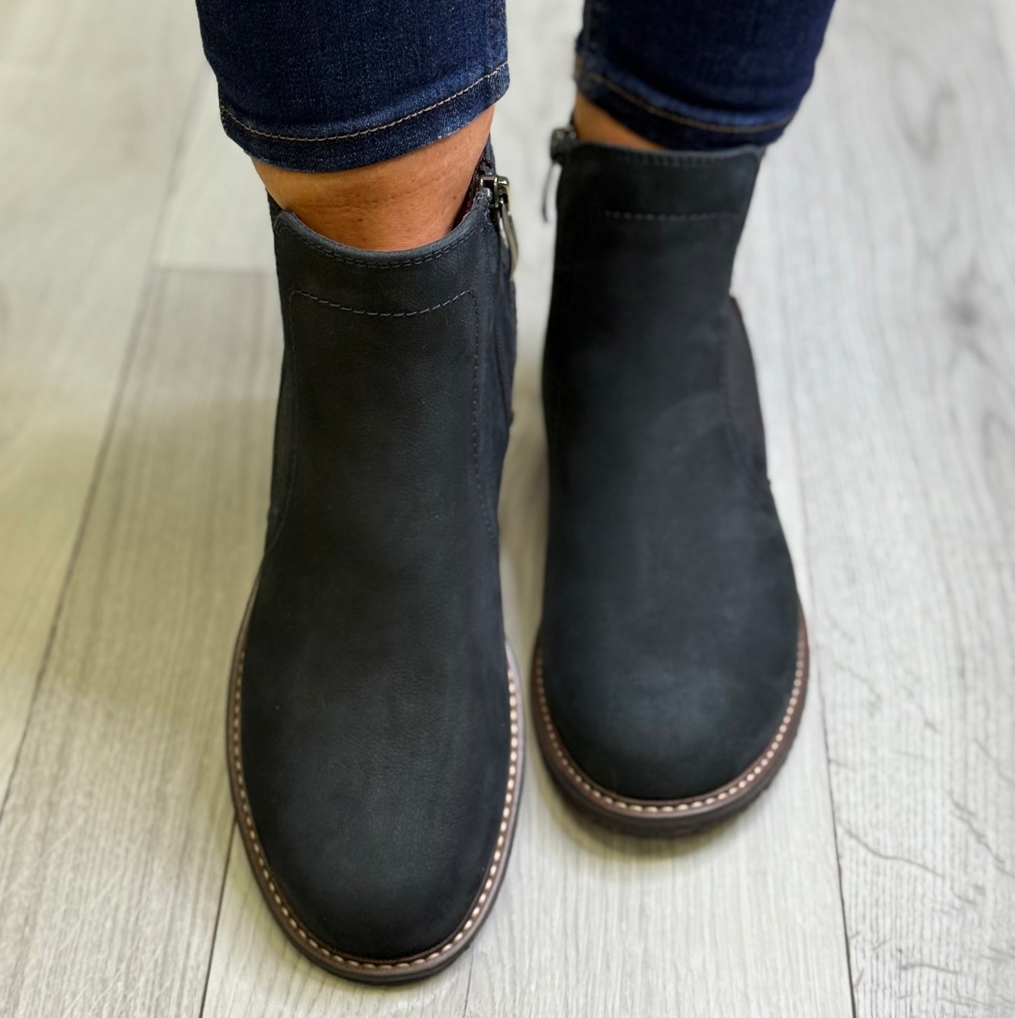 Tamaris - Navy Leather Gusset Detail Boot