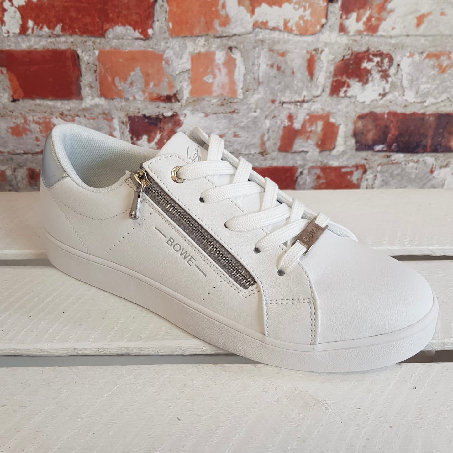 Tommy Bowe For Her - 'Flucher' Coconut Linings Trainer