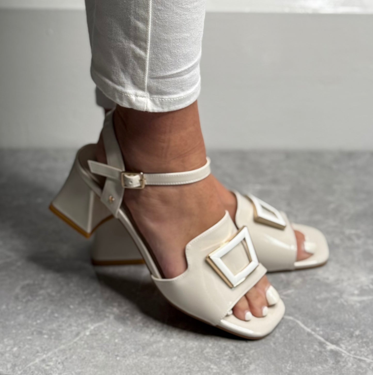 Kate Appleby - ‘Tetsworth’ Almond Block Heel Sandal