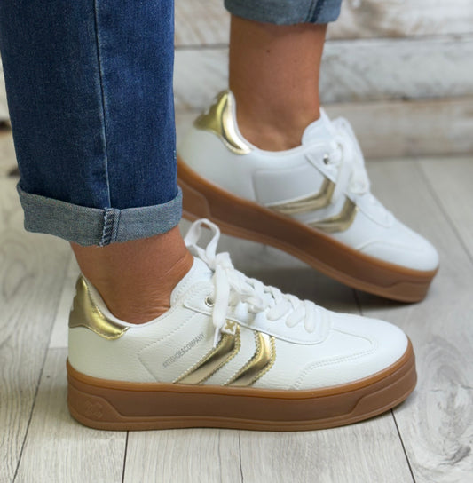 Xti - White/Gold Combo Gum Sole Trainer (144585)