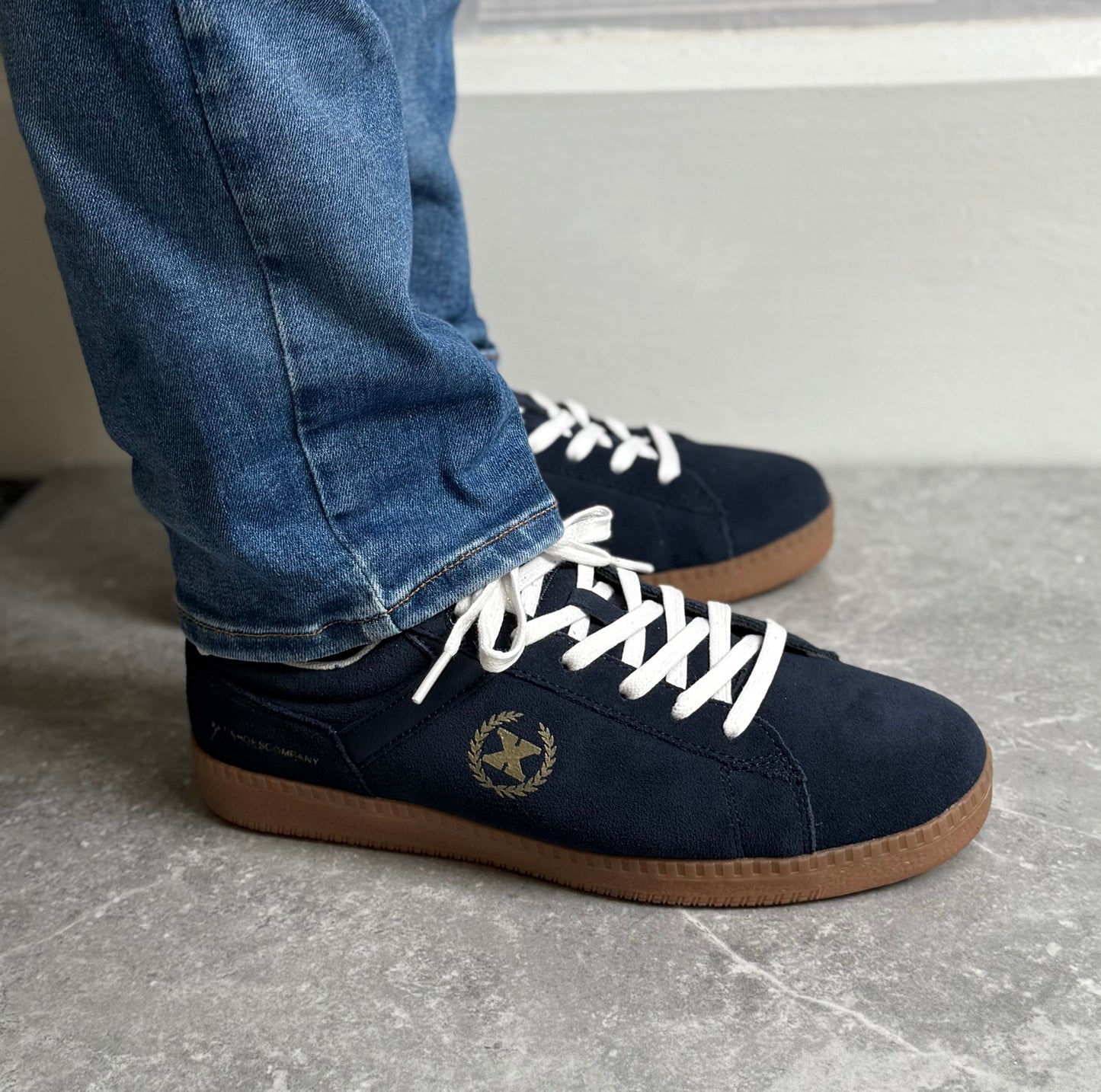 Xti - Men's Navy Suede Trainer