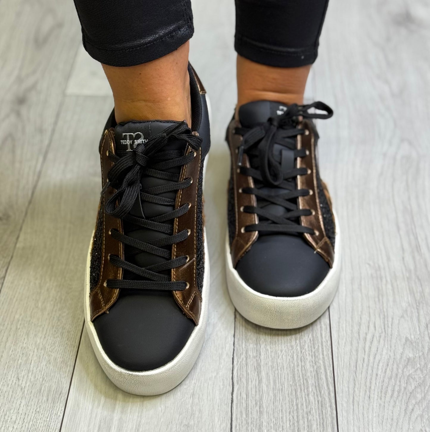Teddy Smith - Black/Rose Gold Glitz Leather Trainer