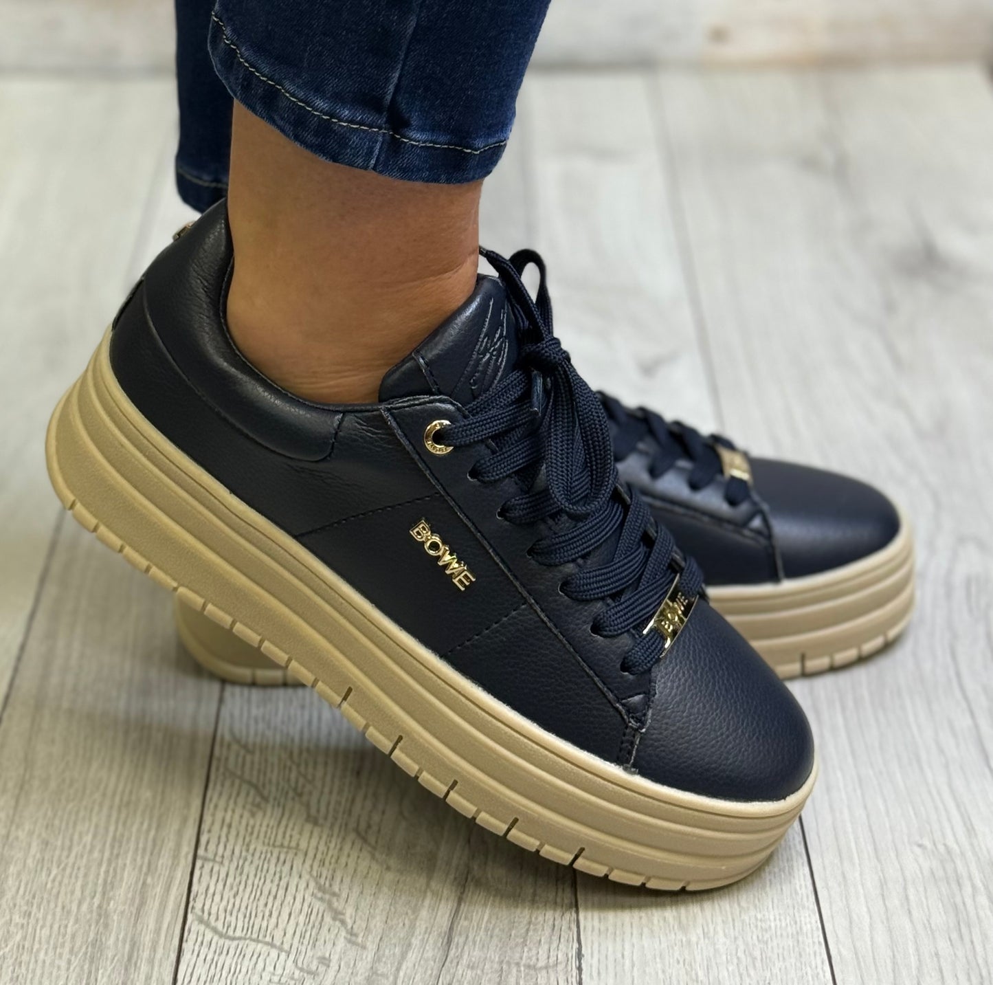 Tommy Bowe For Her - 'Barner' Admiral Platform Trainer