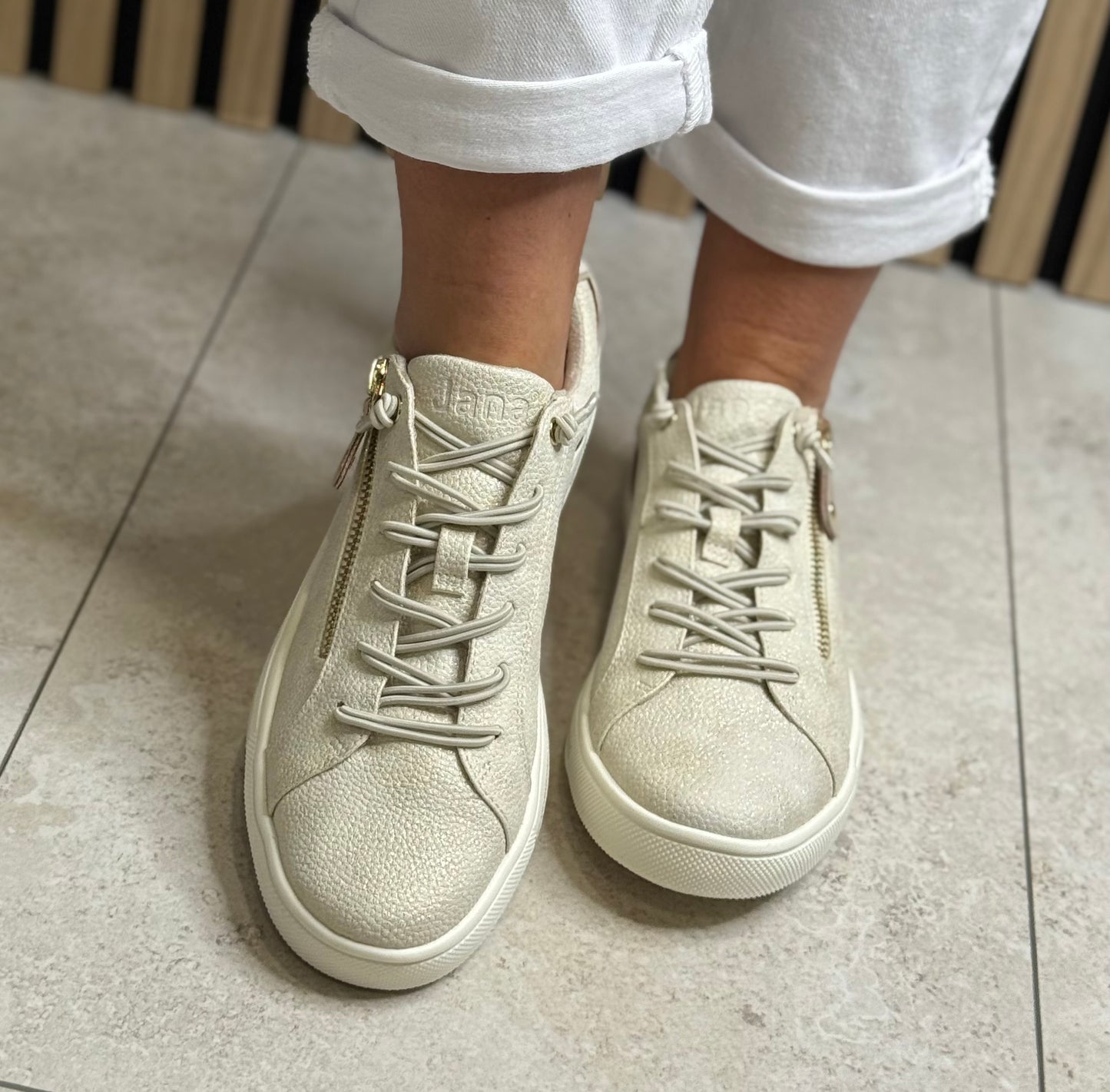 Jana - Cloudy Gold Side Zip Trainer