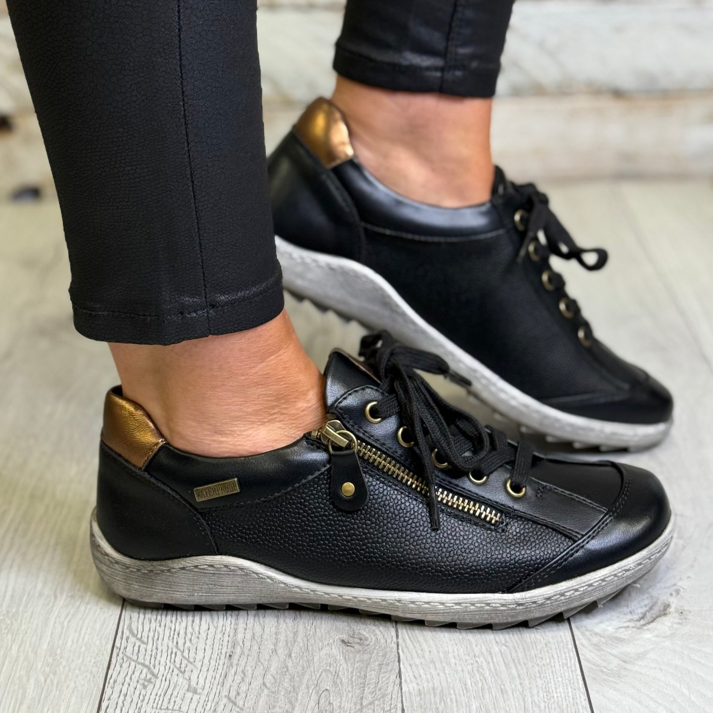 Lunar - 'Sloan' Black Casual Shoe