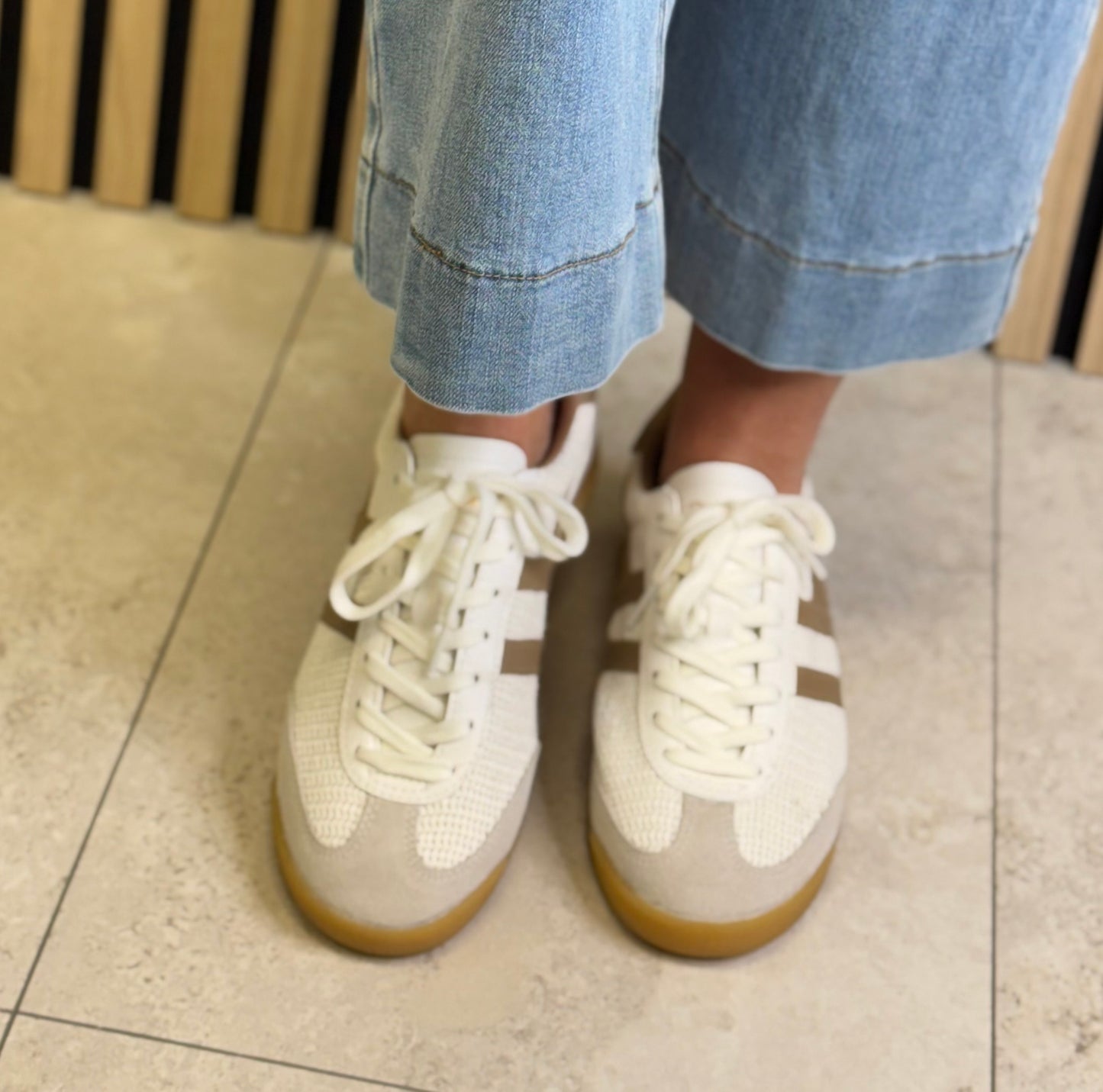 Gola - ‘Tornado Zephyr' Off White/Light Caramel Trainer