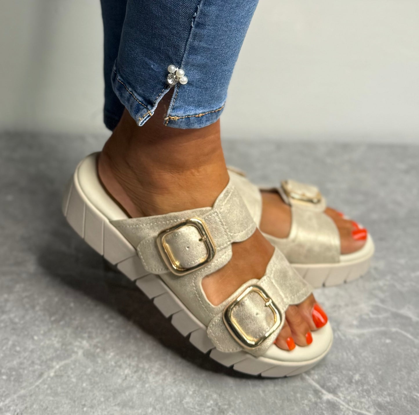 S Oliver - Champagne Buckle Slider