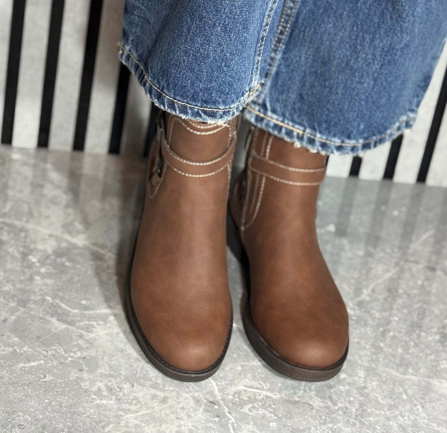 Tamaris - Brown Strap Detail Chelsea Boot