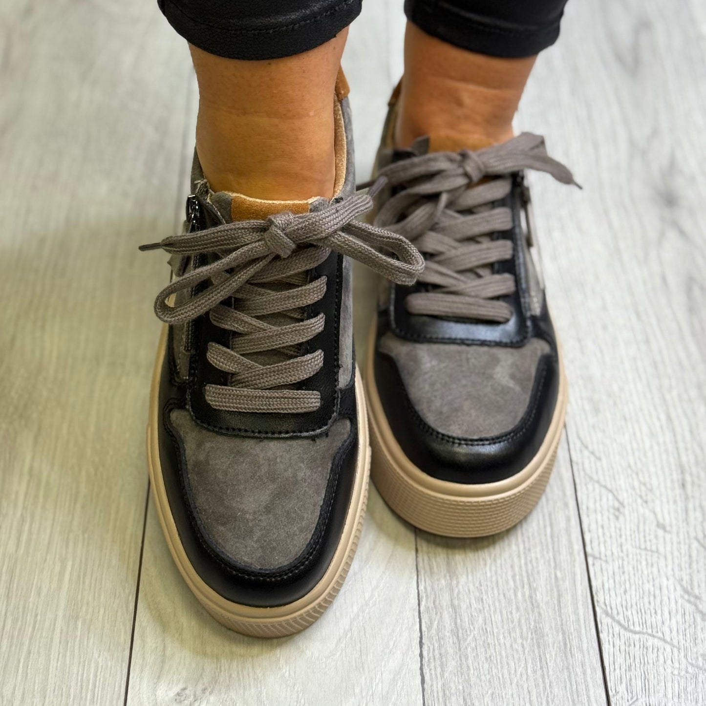 Patrizio Como - 'Corato' Grey/Black Combo Platform Trainer