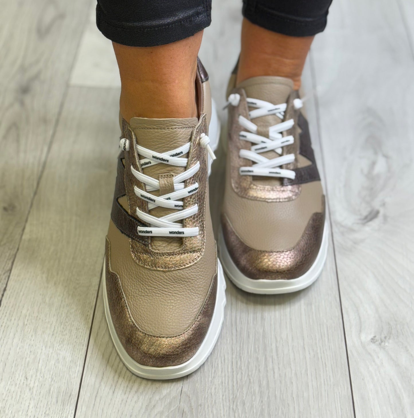 Wonders - A-6760 Taupe/Bronze Leather Trainer