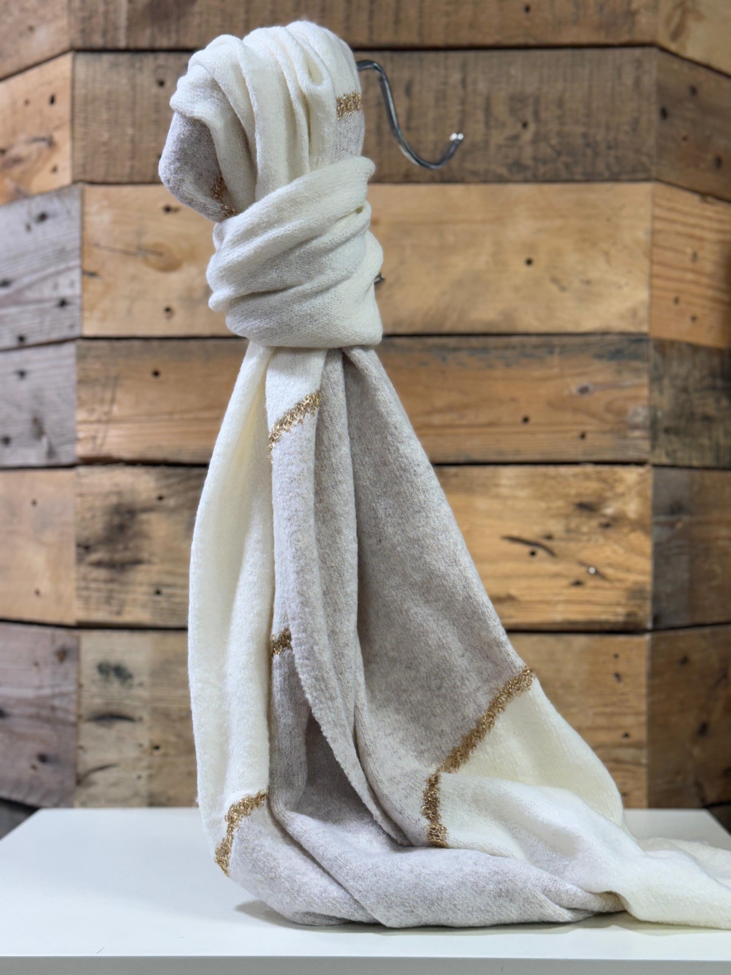 hannah k - Cream/Oatmeal Lurex Stripe Scarf