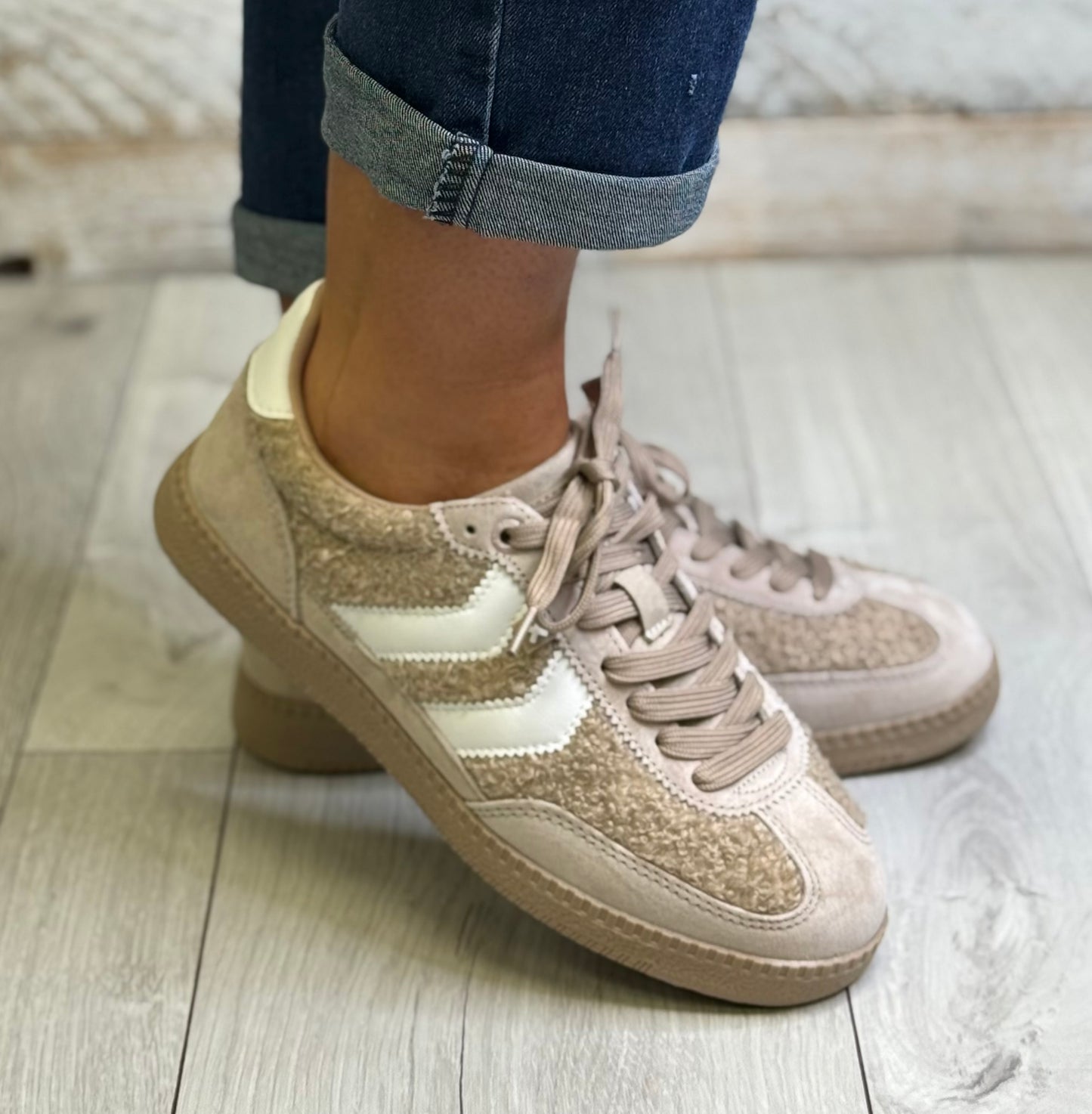 Xti - Beige Teddy Trainer (144734)