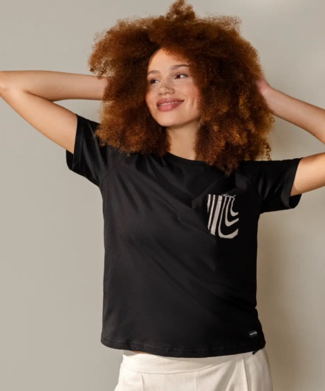 S’questo - Black Detailed Tee