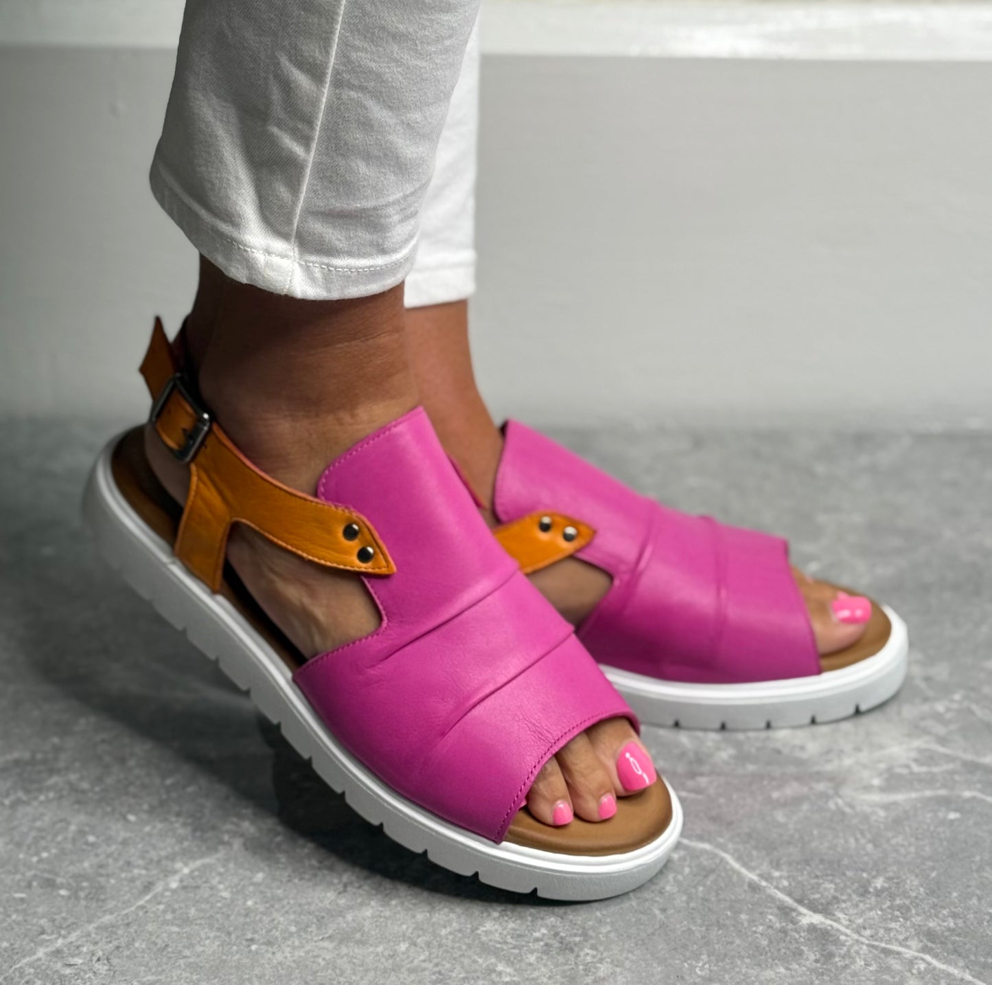 Hannah K - 'Indy' Pink Leather Sandal