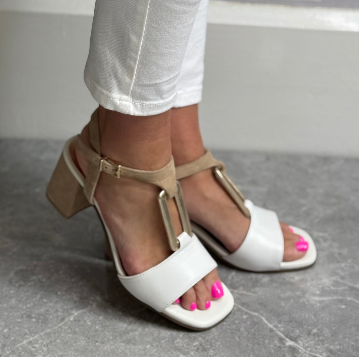 Marco Tozzi - White Comb Leather Block Heel Sandal