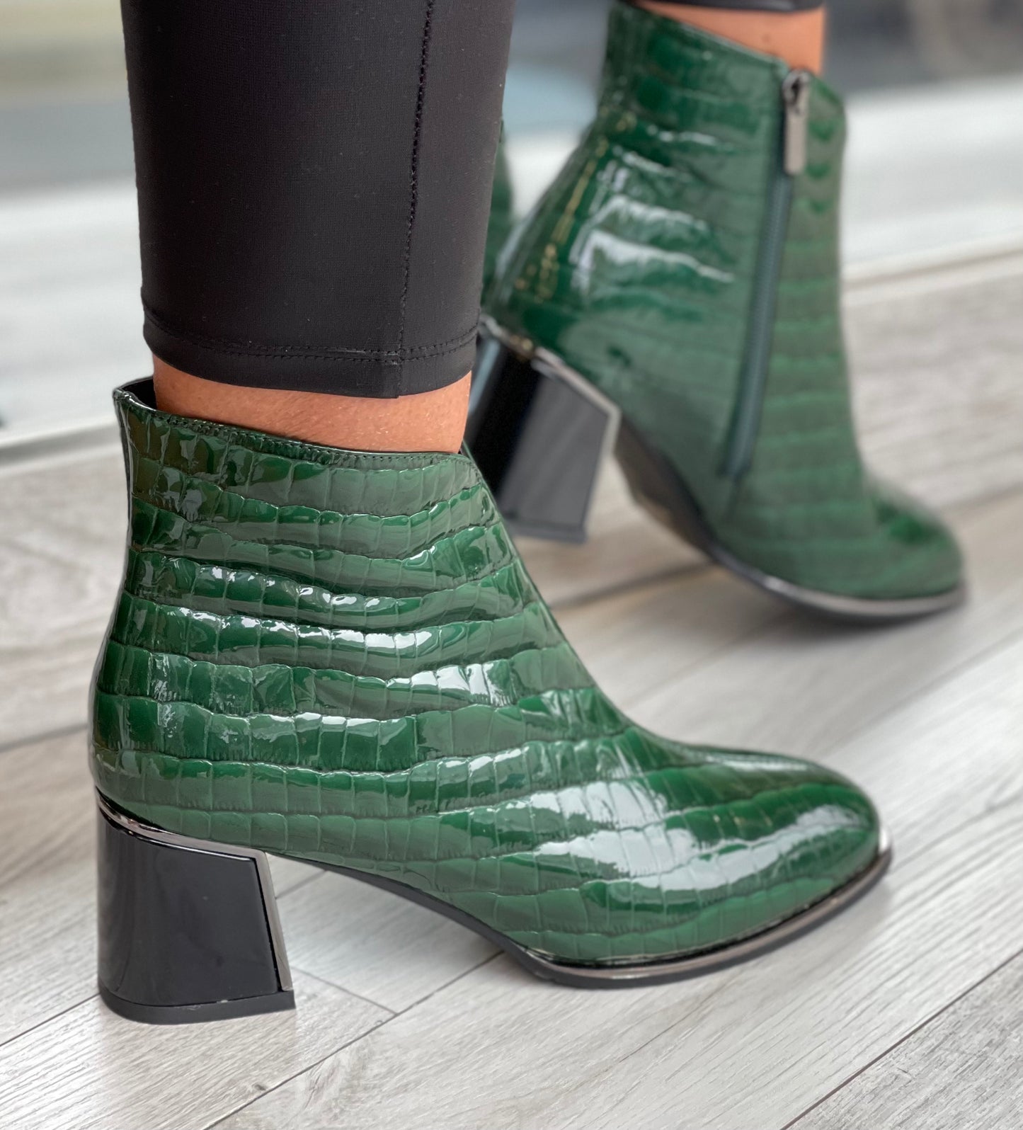 Loretta Vitale - Green Croc Detail Leather Boot