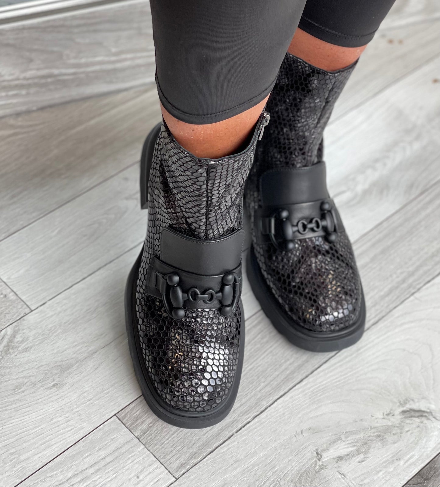 Loretta Vitale - Black/Grey Snake Detail Leather Boot
