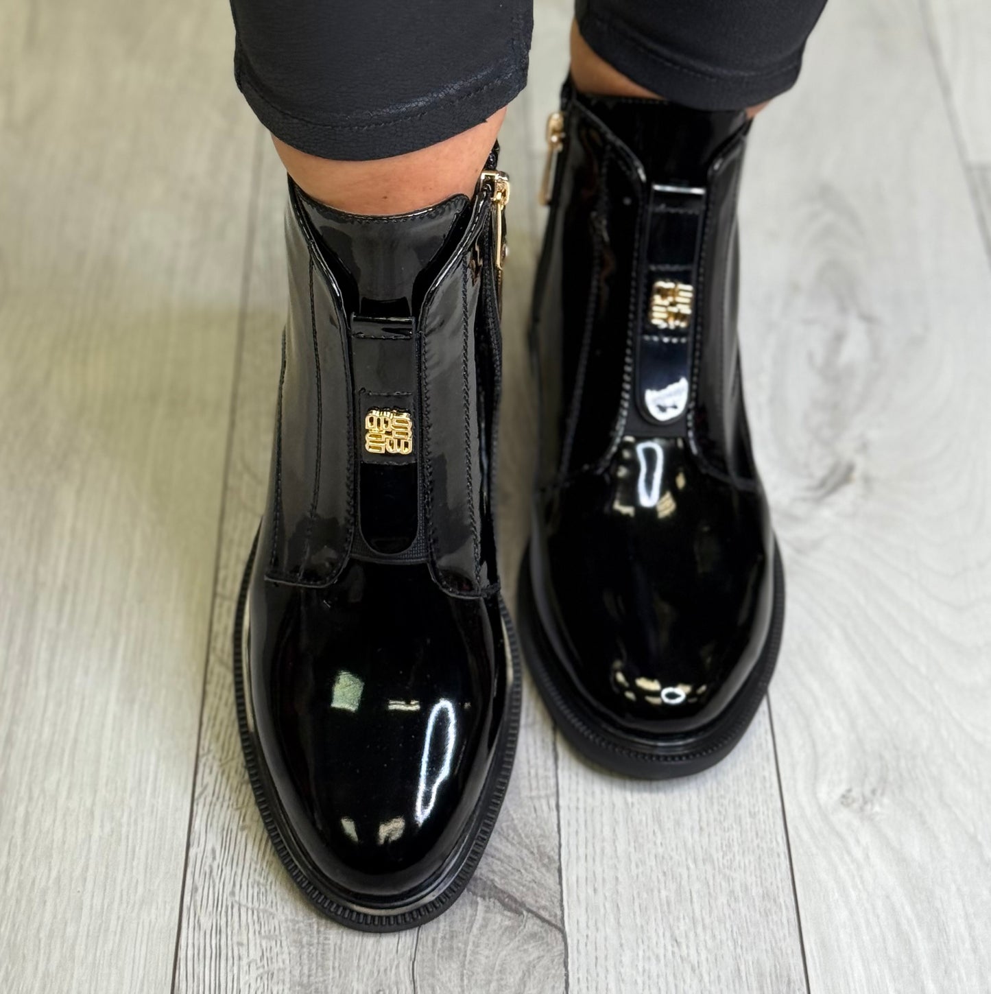 Zanni & Co - 'Surabaya One' Ink Patent Boot