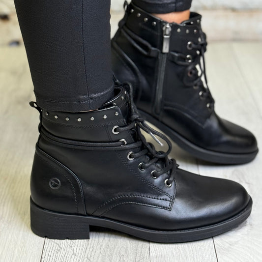 Tamaris - Black Lace Detailed Boot