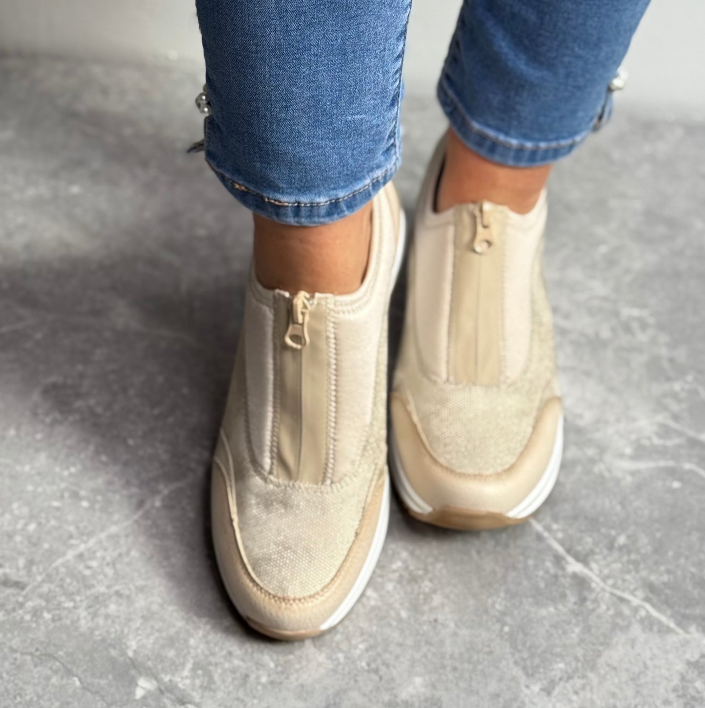 Remonte - Beige Front Zip Wedge Trainer