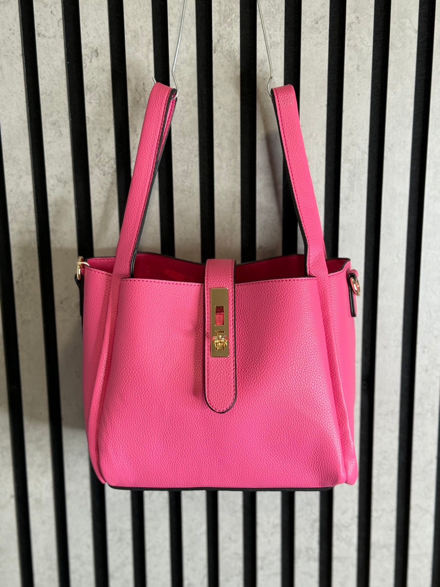 hannah k - 'Hallie' Fuchsia Handbag