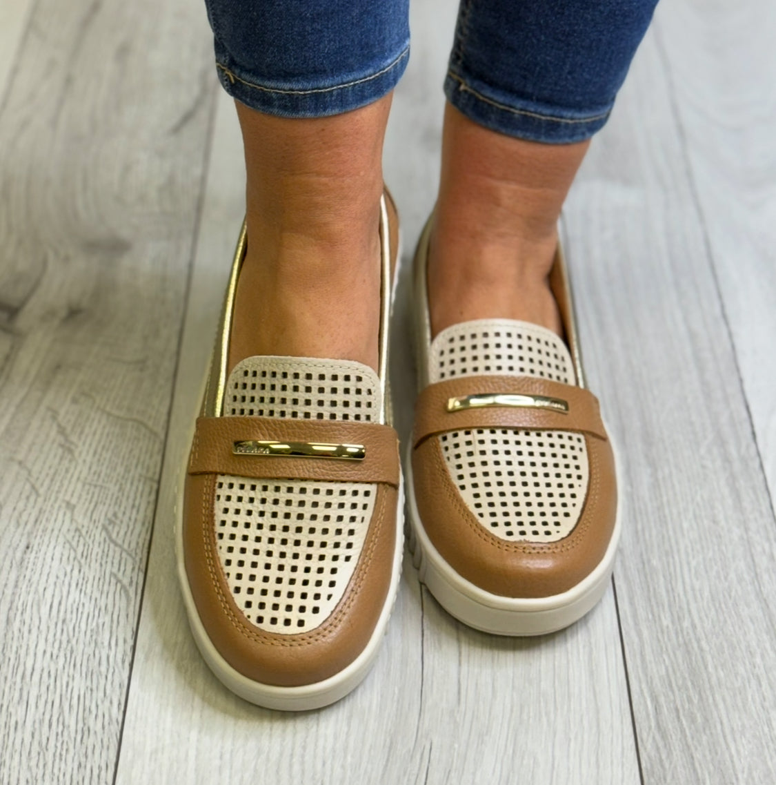 Pegada - Caramel/Gold Combo Wide Fit Leather Loafer