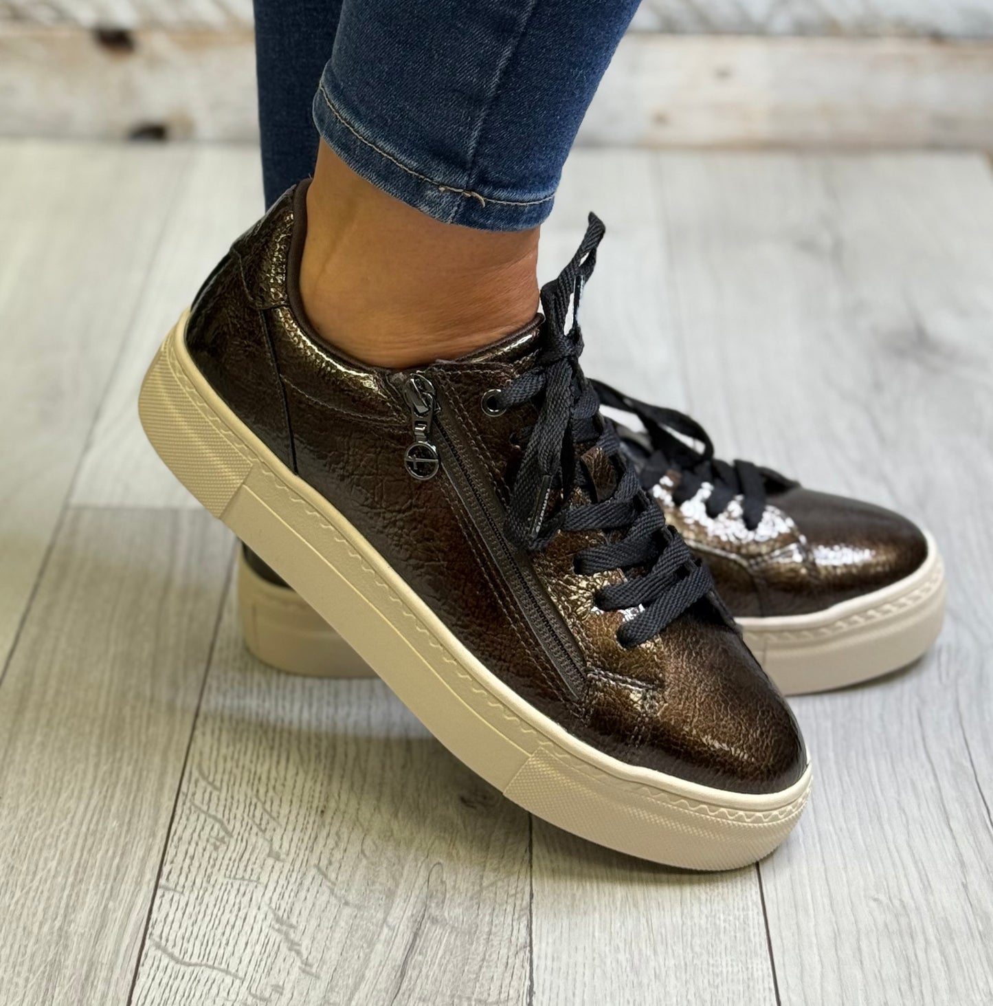 Tamaris - Bronze Patent Trainer