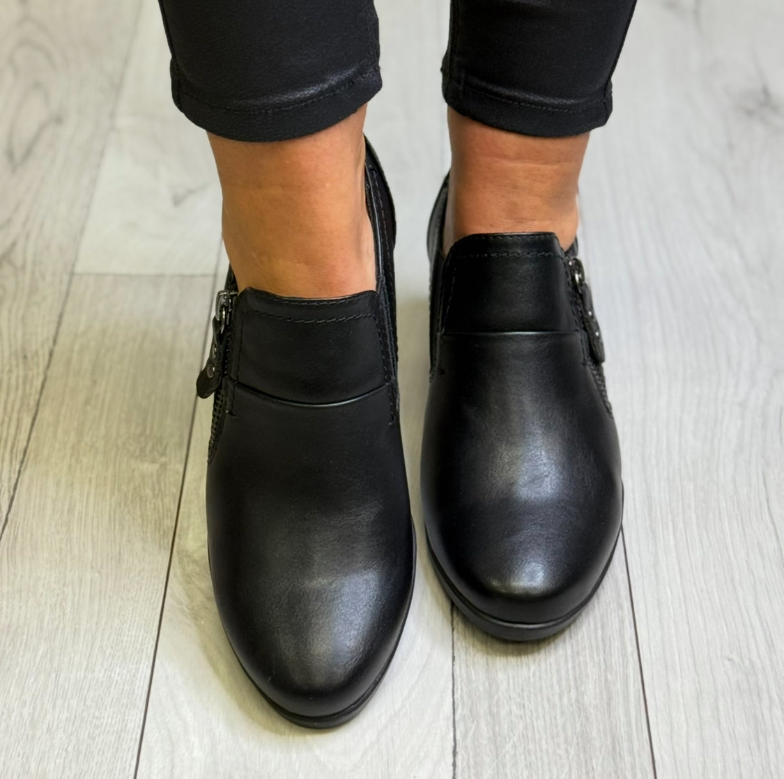 Jana - Black Softline Heeled Shoe