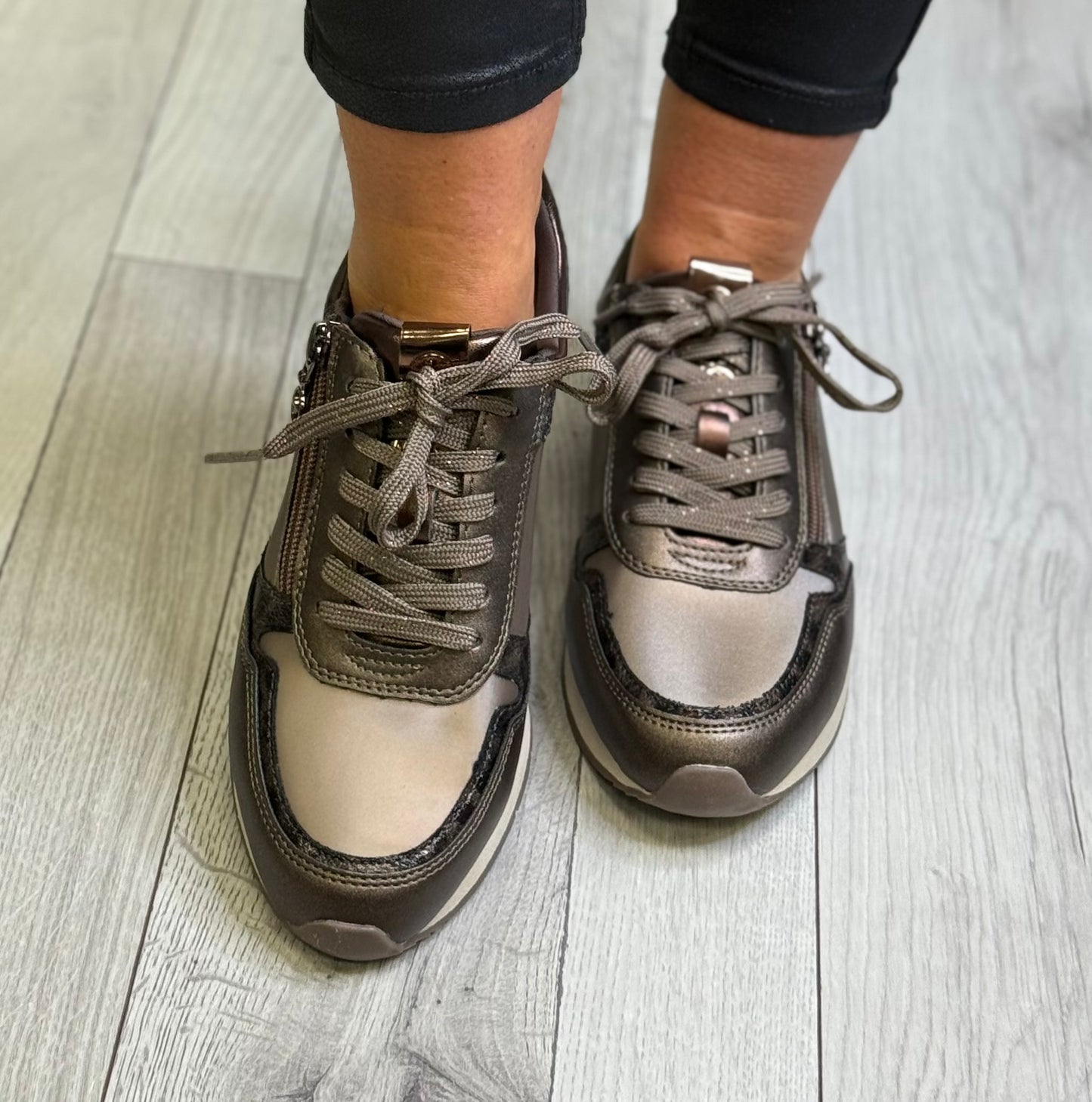 Tamaris - Taupe Glam Side Zip Trainer