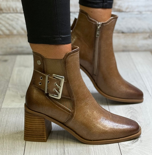 Xti - Taupe Patent Block Heel Boot