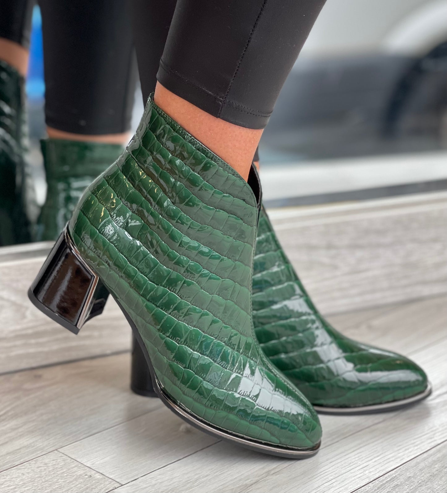 Loretta Vitale - Green Croc Detail Leather Boot