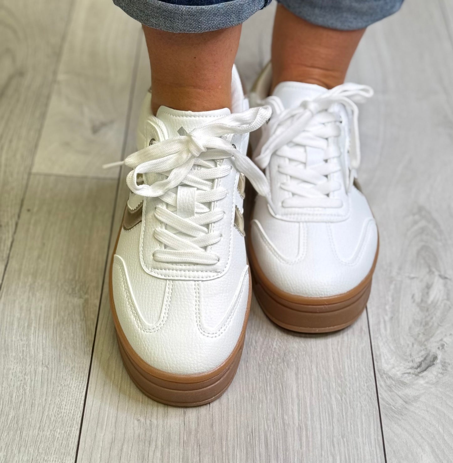 Xti - White/Gold Combo Gum Sole Trainer (144585)
