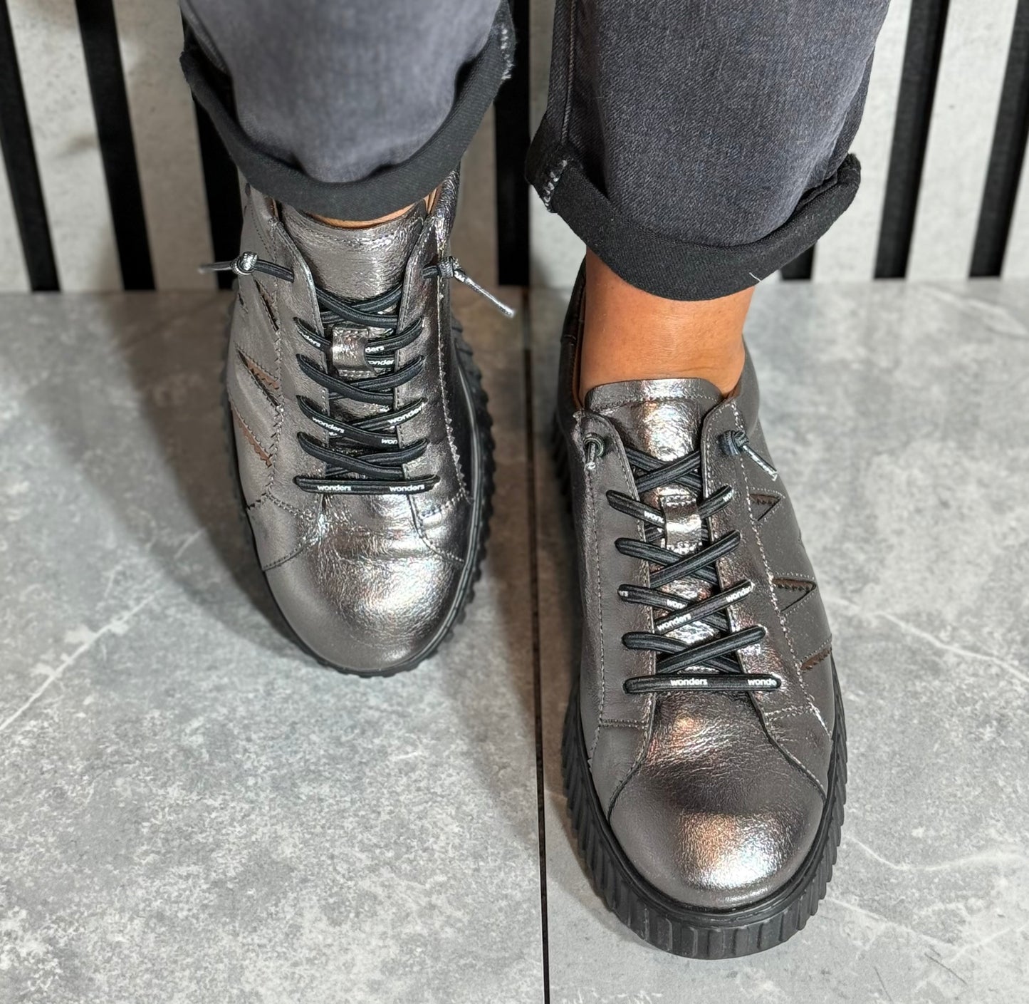Wonders - A-5201 Pewter Metallic Leather Platform Trainer (Plomo/Bronze)