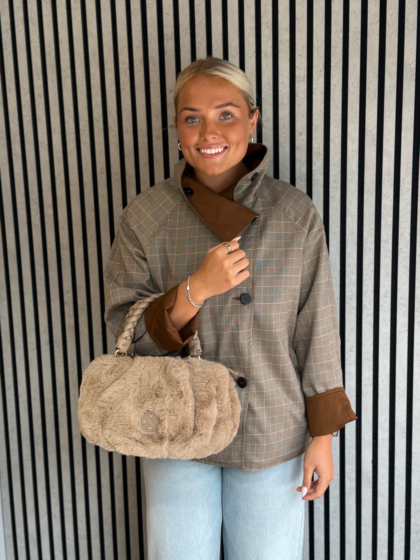 Xti - Beige Faux Fur Handbag (184718)