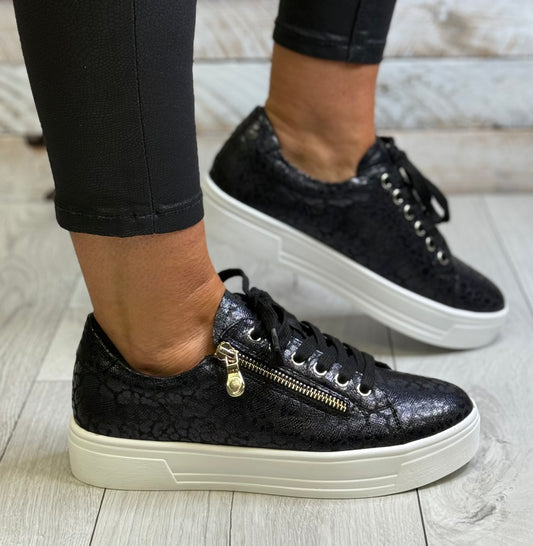 Lunar - 'Charm' Black Side Zip Trainer