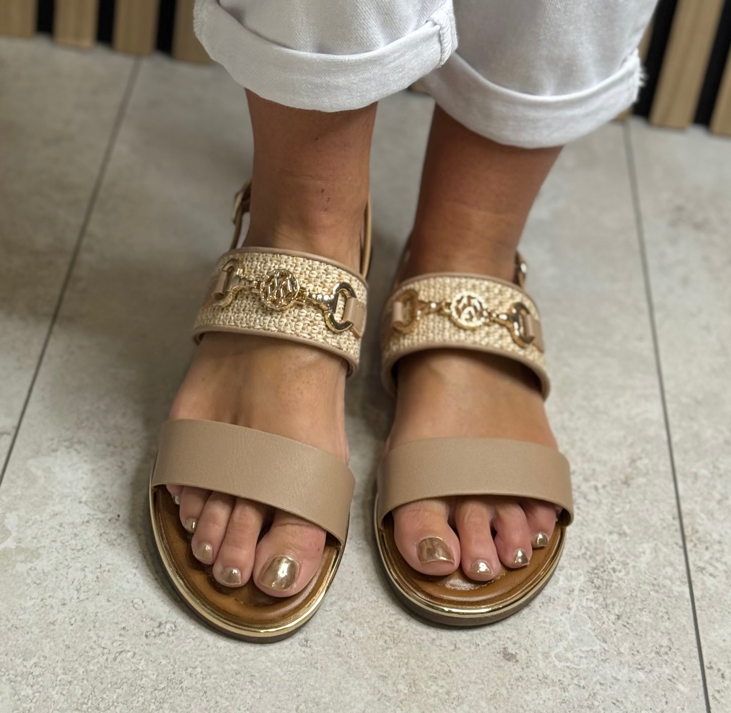 Redz - Beige Woven Detailed Sandal