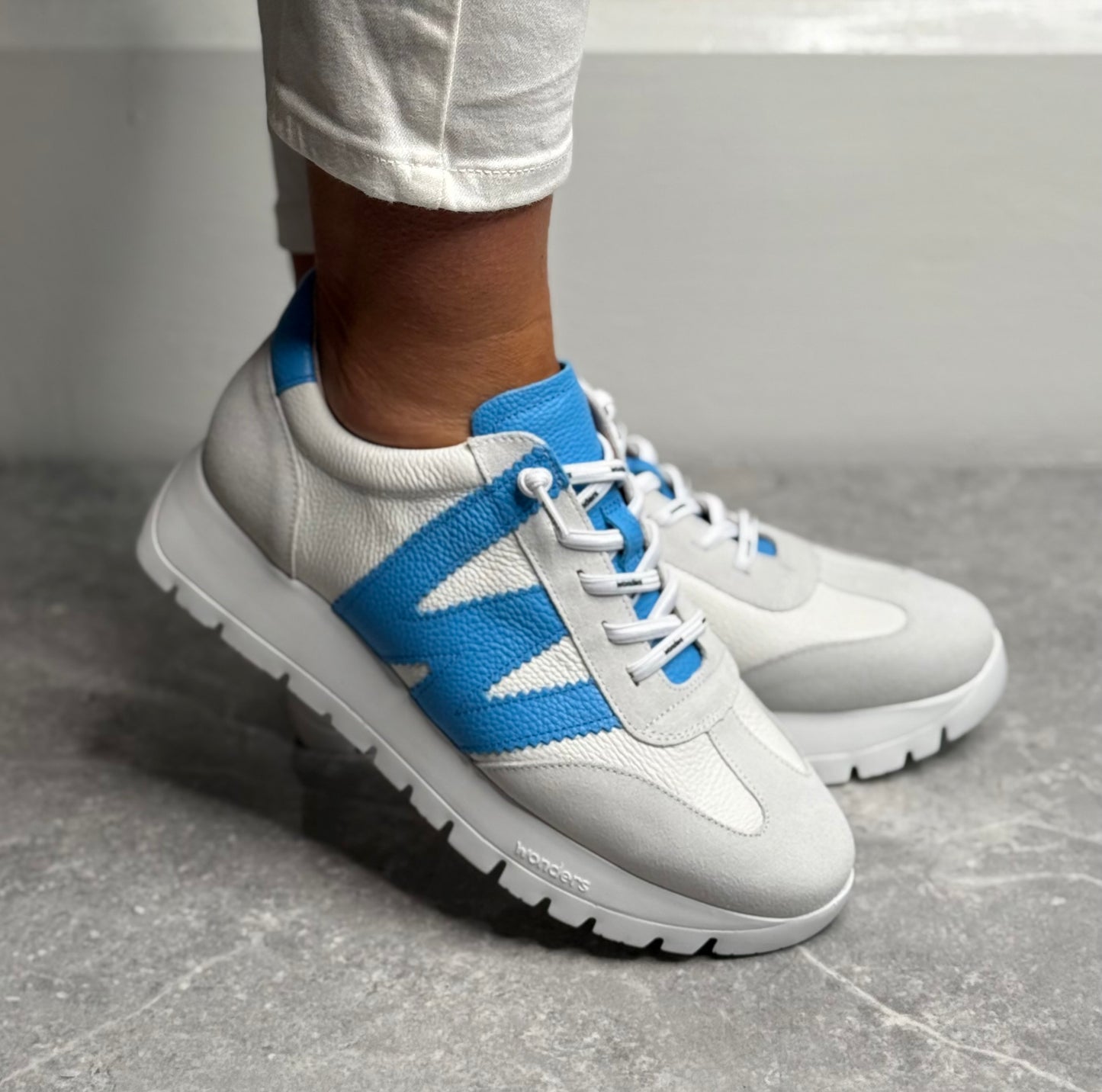 Wonders - A-2476 Blanco/Lagoon Trainer